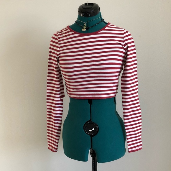 Forever 21 Top - Picture 2 of 6